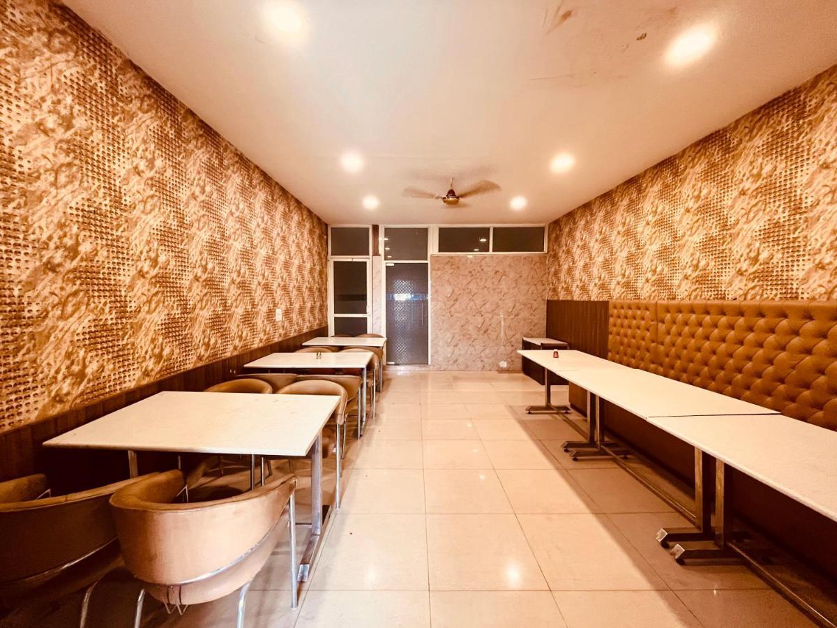 Hotel Pearl Grand, Zirakpur - Top Rated & Most Awarded Property In Tricity Chandīgarh Екстериор снимка